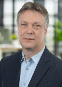 ken degraw headshot